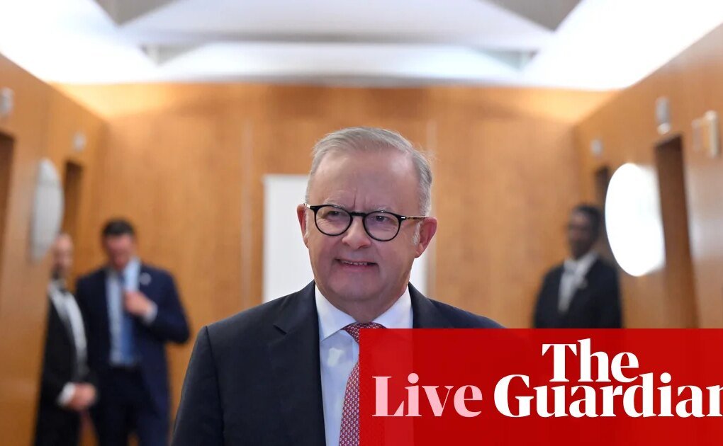 Albanese exige control humano sobre la IA mientras Sídney prohíbe los lentes inteligentes