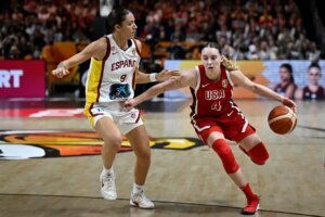 Estados Unidos supera a España y buscará el oro del Mundial FIBA ante Francia