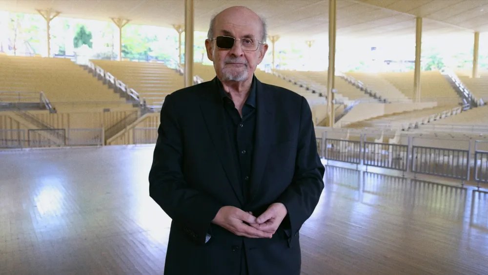 Reseña de Cuchillo, el libro de Salman Rushdie sobre su intento de asesinato