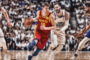 Dončić logra los primeros 50 puntos de la temporada entre cánticos de MVP